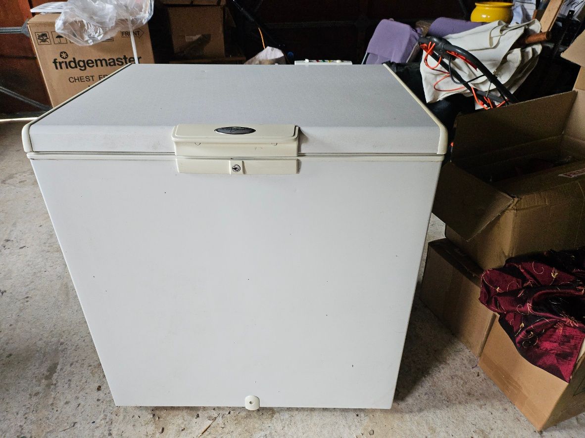 Chest freezer No cash offers. Old but in good condition.  Clean.  One wire basket. Seals intact.  80cm length, 70cm wide, 88cm high.  No longer required.  (Lightweight but 2 people to collect, please.) WA5 - removed for £0